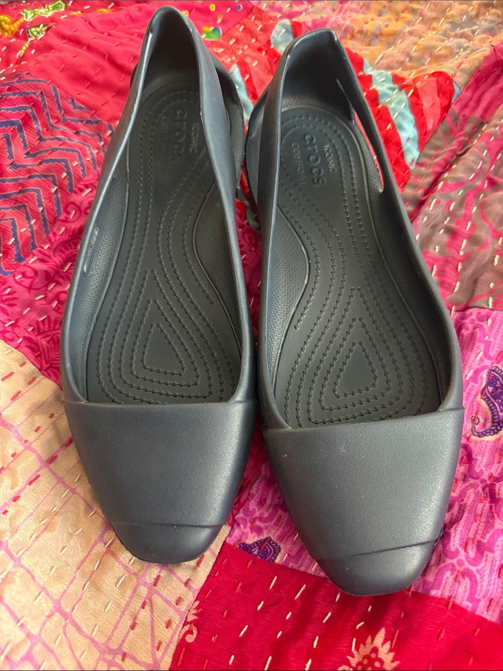 CROCS Women's Navy Ballet Flats - Slip-On Comfort Sz 9